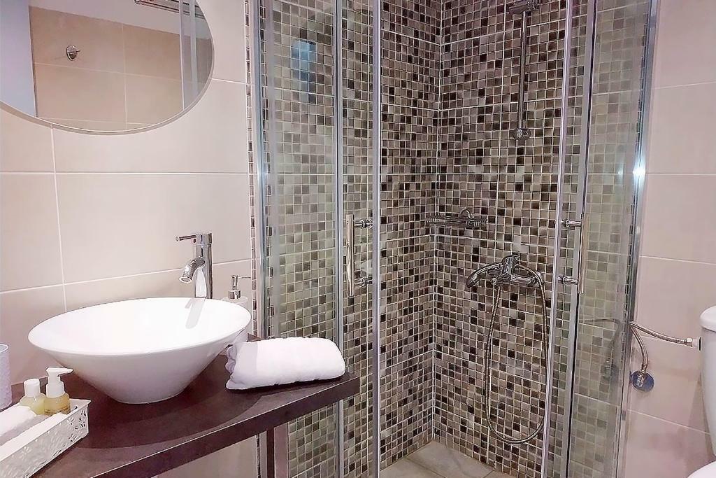 Theseus Apartment Poros Town Bagian luar foto