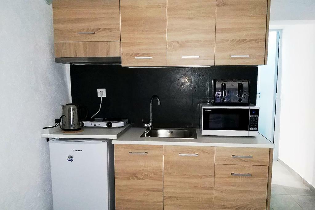 Theseus Apartment Poros Town Bagian luar foto