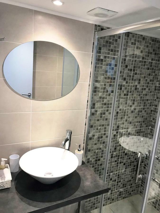 Theseus Apartment Poros Town Bagian luar foto